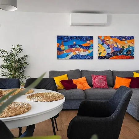 Apartment New With Sea View - Casa Mosaic *